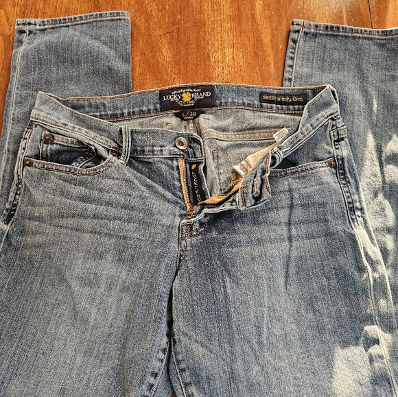 Lucky Brand ladies jeans - Picture 3 of 4